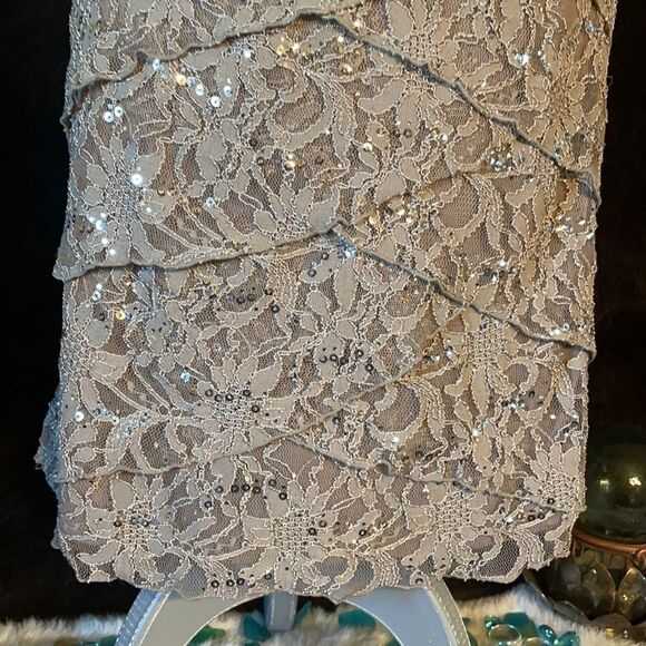 Scarlett Nite by David’s Bridal dress 8 (4573) NWT - Picture 3 of 7